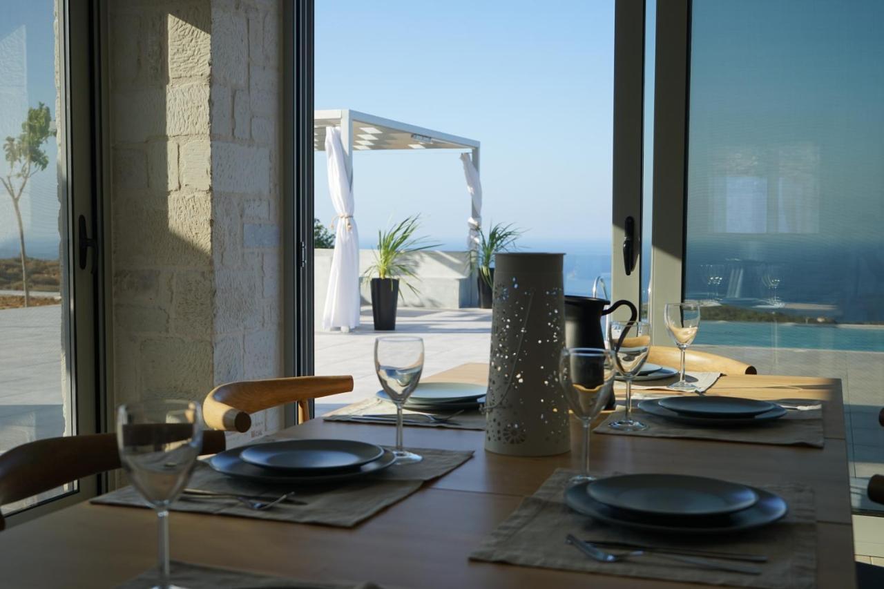 Eva Villas West With Infinity Pool & And Panoramic Sea View เยรานี ภายนอก รูปภาพ